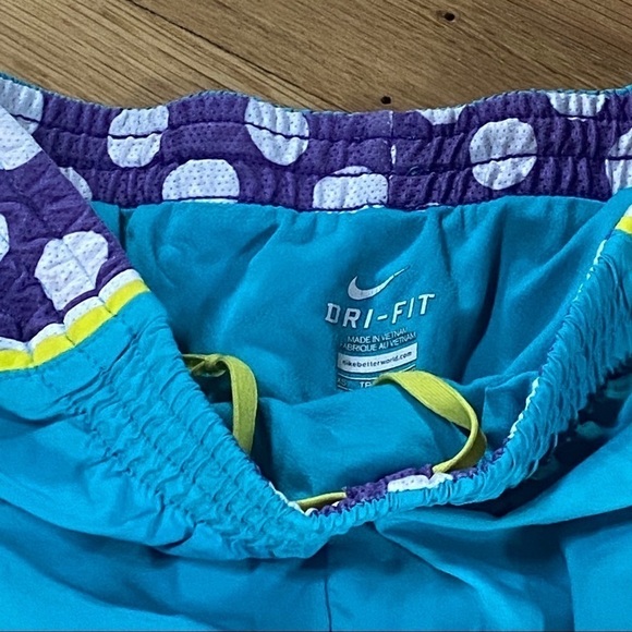 NIKE Dri-Fit Pacer Shorts w/ fun bright polka dots - Picture 7 of 10